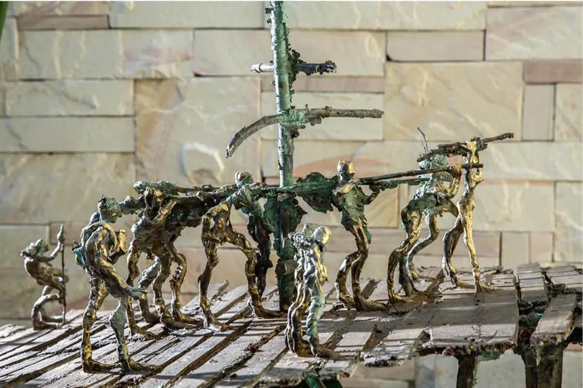 Gustavo Beckelmann, emPuente sin riberas/em, 2013.�Bronce a la cera perdida, 200 x 700 x 100 cm (aprox.). Colecci�n Ardissone. Cortes�a