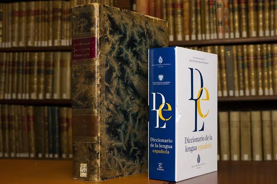 emDiccionario de la Lengua Espa�ola/em (23� edici�n). Archivo
