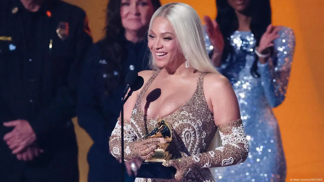 Beyonc� gana Grammy 2025 con 'Cowboy Carter'. Imagen: Mario Anzuoni/DW