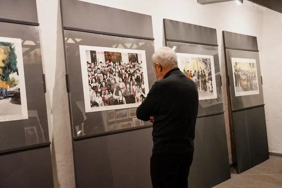 Exposici�n de Marcelo Brodsky en el Museo del Barro. Cortes�a