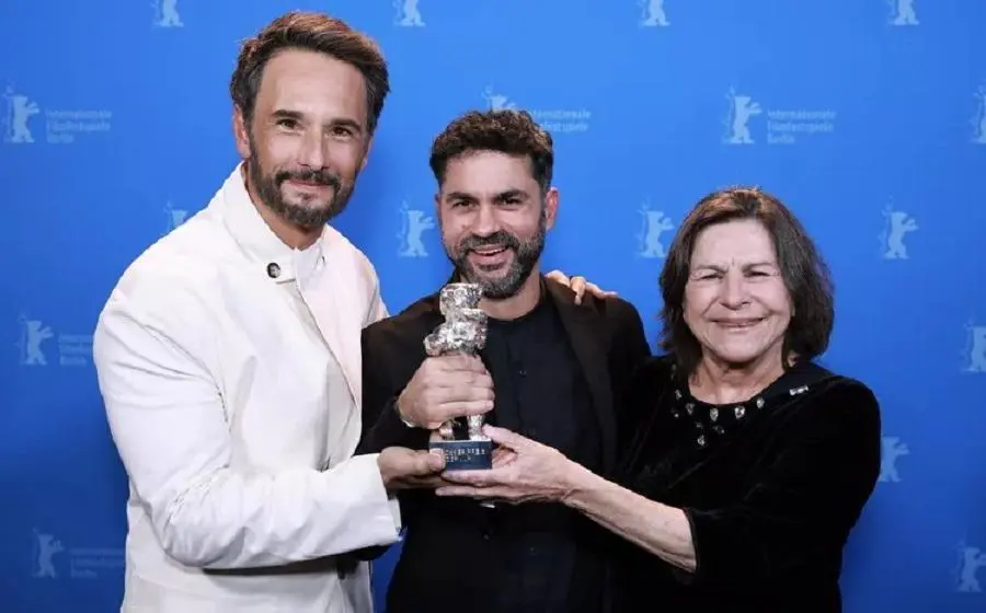 Rodrigo Santoro, Gabriel Mascaro y Denise Weinberg en la Berlinale � Clemens Bilan